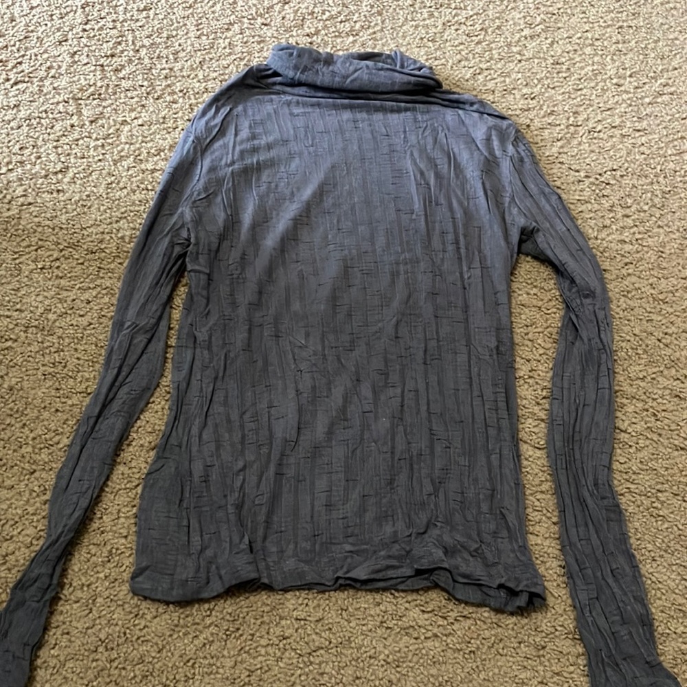 Ladies grey turtleneck shirt